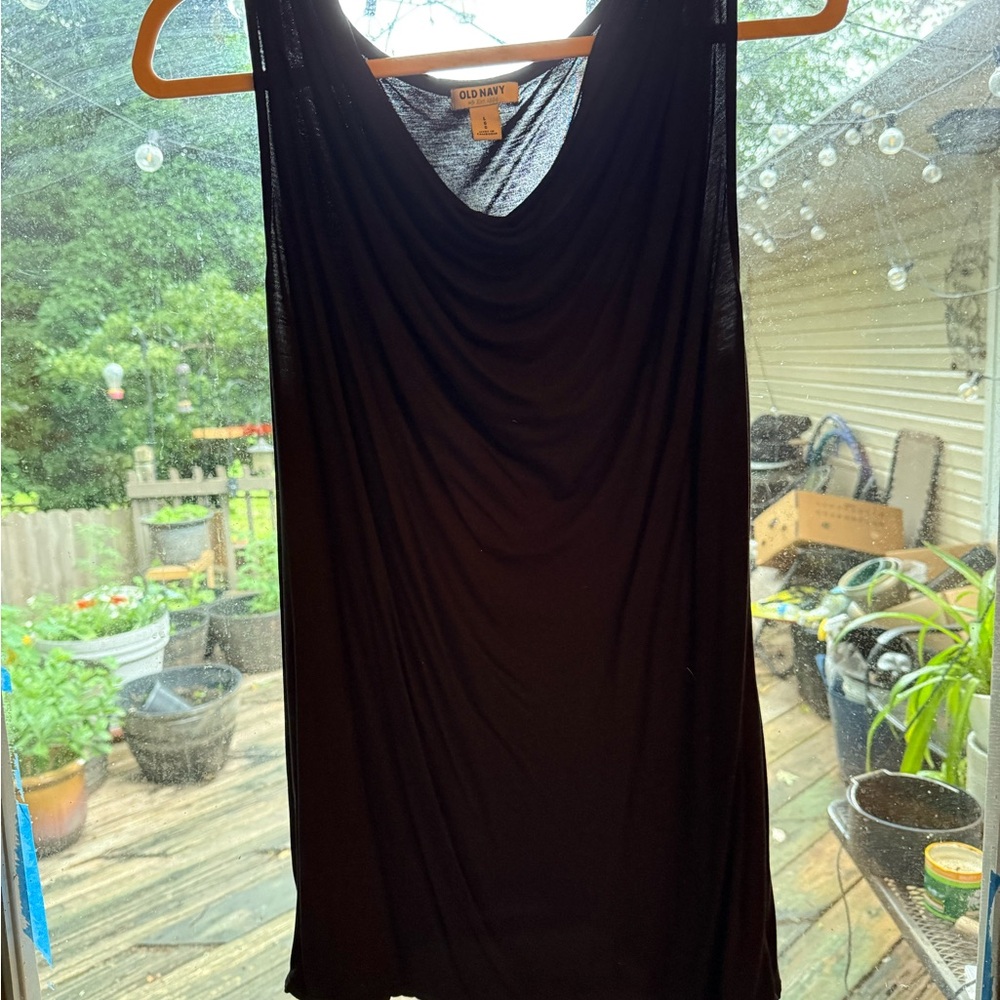 Old Navy Large Black Sleeveless Top